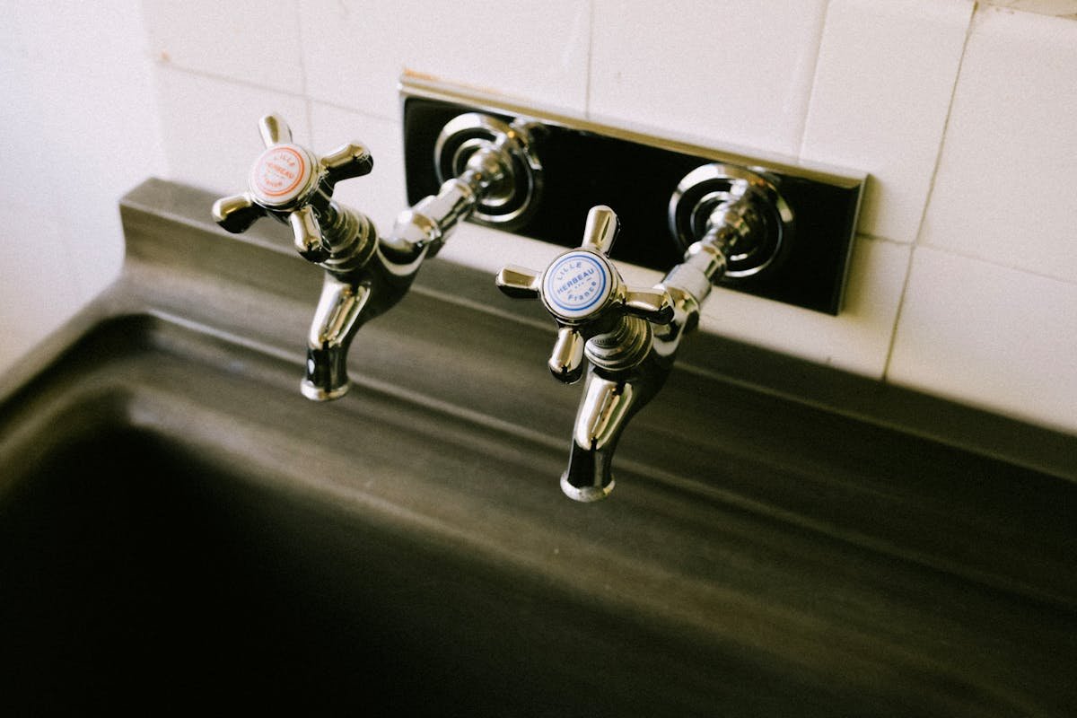 Dicas para prevenir vazamentos em casa Dicas para prevenir vazamentos em casa