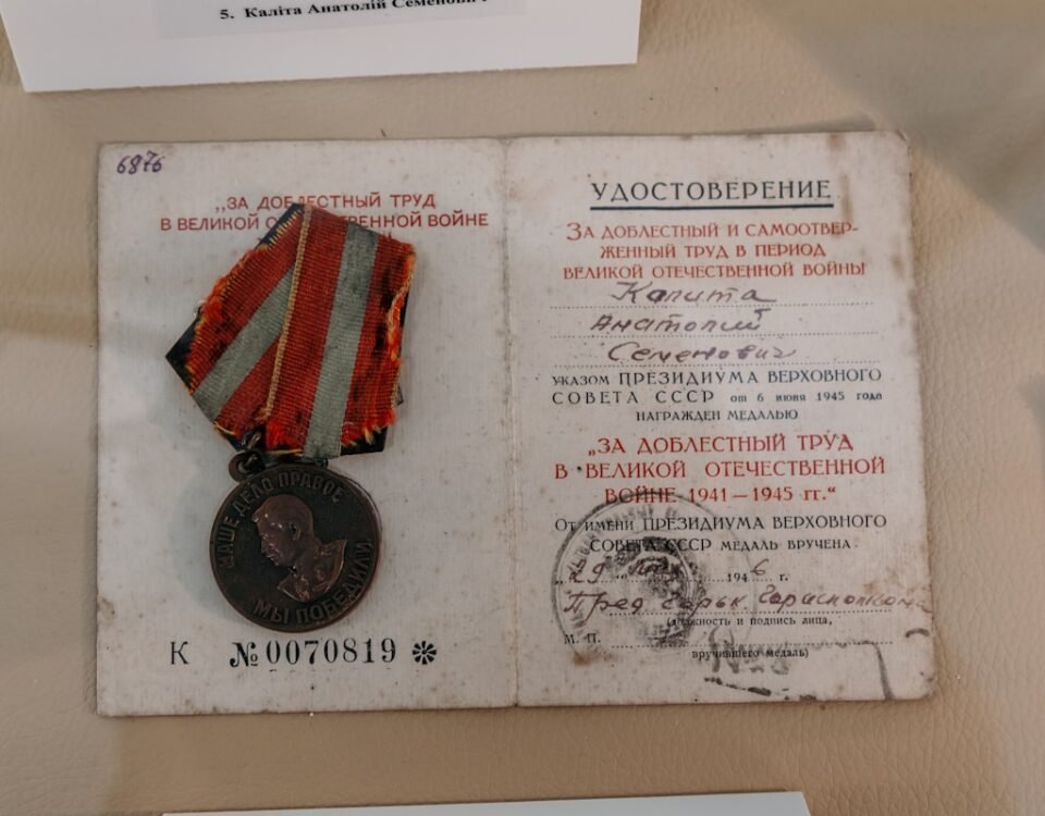 Como armazenar diplomas com segurança em casa? Como armazenar diplomas com segurança em casa?