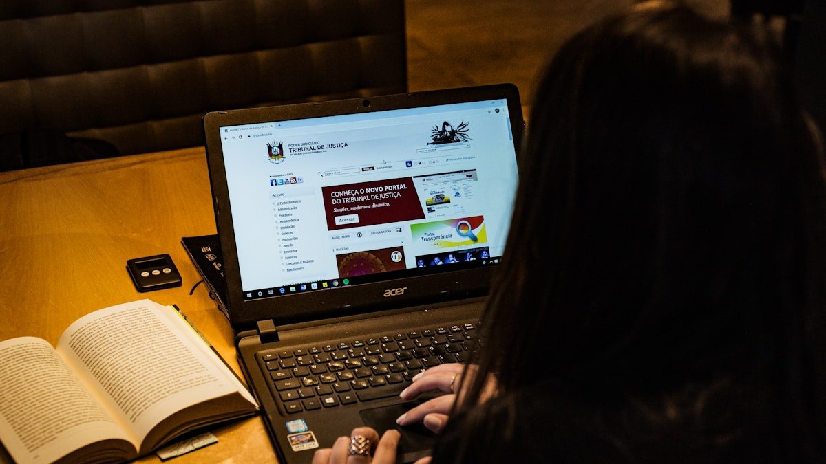 Contratos de home office: como a advocacia empresarial está se adaptando Contratos de home office: como a advocacia empresarial está se adaptando