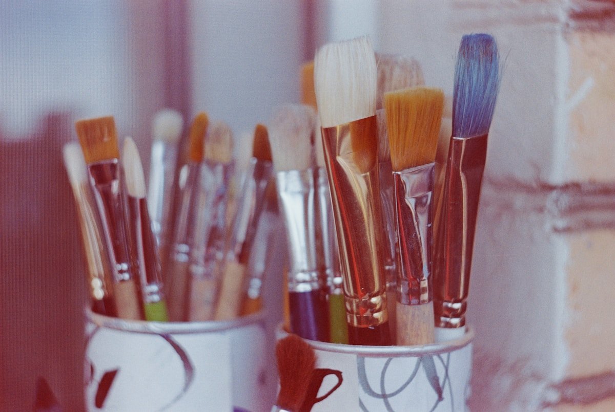 Criando um espaço seguro para arteterapia em casa makeup brush lot