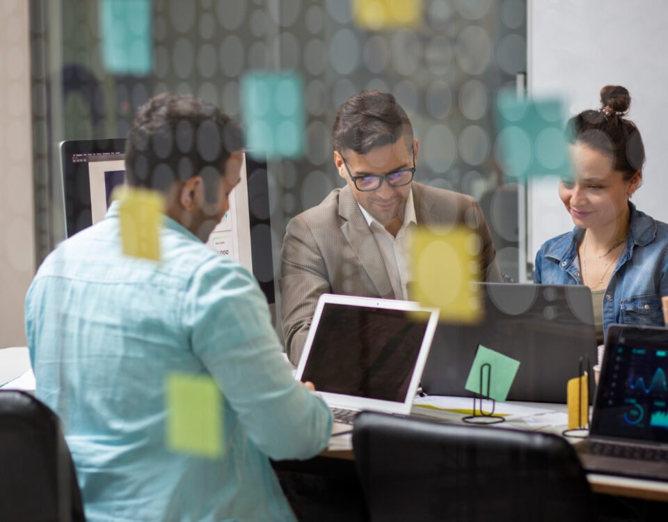 Como pequenas empresas organizam sua segurança interna? Como pequenas empresas organizam sua segurança interna?