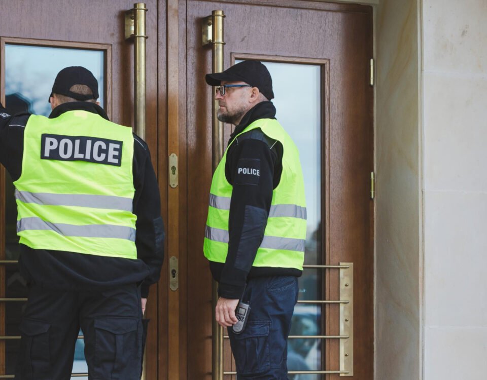 Busca e apreensão em casa: o que a polícia pode levar?